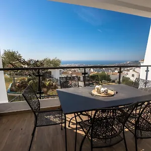 apartamentos-torres-de-san-juan.hotelsinnerja.org/